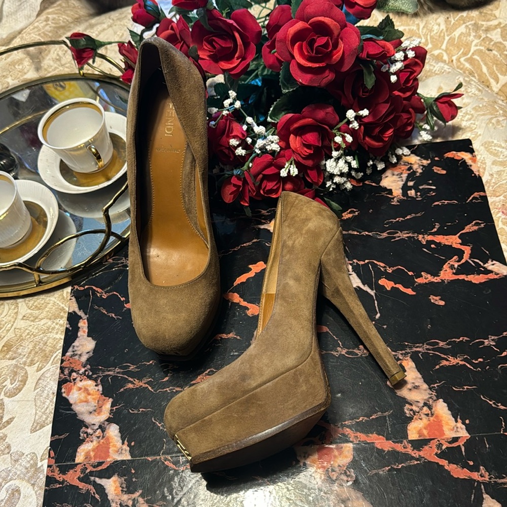 Fendi Suede Platform Logo Toe Rounded Pump Heels - image 1